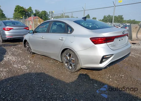 2019 Kia Forte Lxs z USA, uszkodzony, nr VIN 3KPF24AD5KE030814